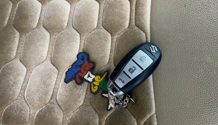 2018 Maruti Ciaz ZETA 1.4  MT PETROL, Petrol, Manual, 99,538 km, Key Close Up