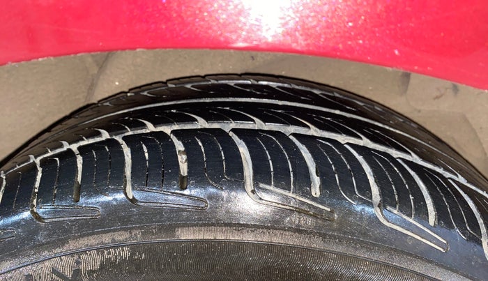 2014 Hyundai Verna FLUIDIC 1.6 VTVT SX, Petrol, Manual, 82,833 km, Left Rear Tyre Tread