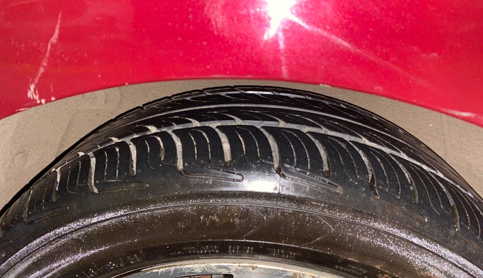 2014 Hyundai Verna FLUIDIC 1.6 VTVT SX, Petrol, Manual, 82,833 km, Right Rear Tyre Tread