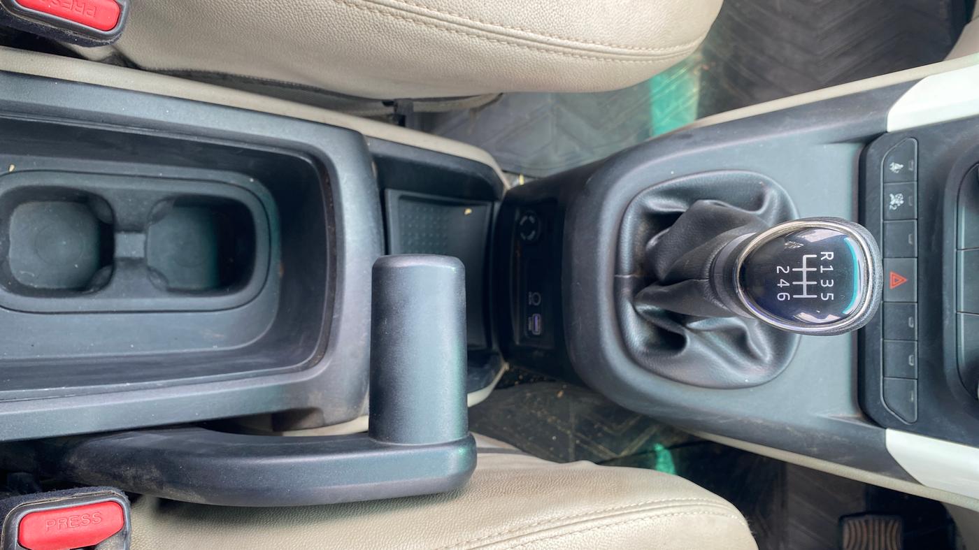 2020 Mahindra MARAZZO M6 8 STR, Diesel, Manual, 73,902 km, Gear Lever