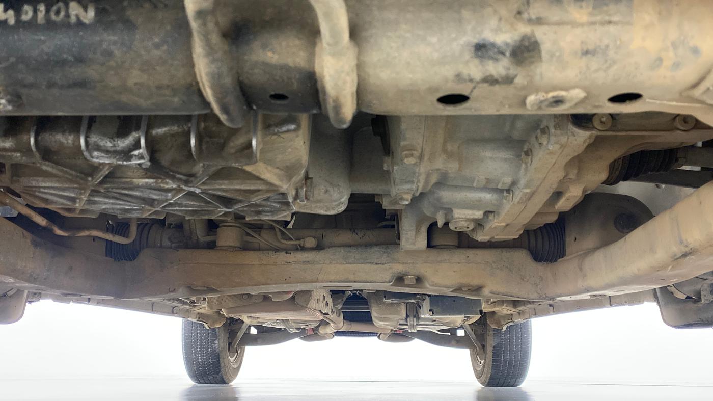 2017 Mahindra XUV500 G AT, Petrol, Automatic, 62,107 km, Front Underbody