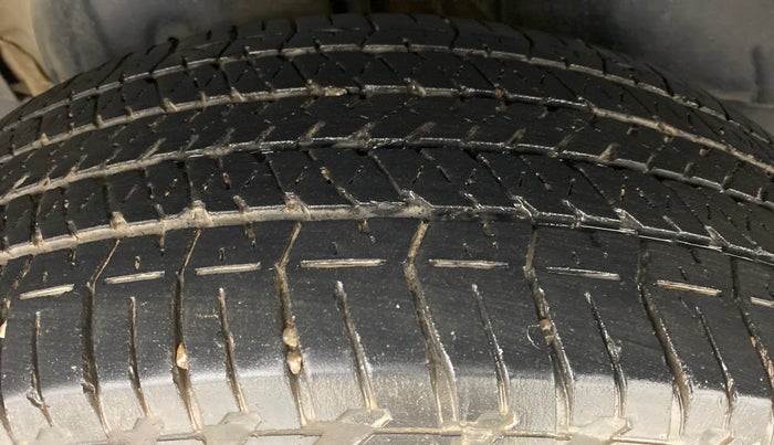 2017 Mahindra XUV500 G AT, Petrol, Automatic, 62,107 km, Right Rear Tyre Tread