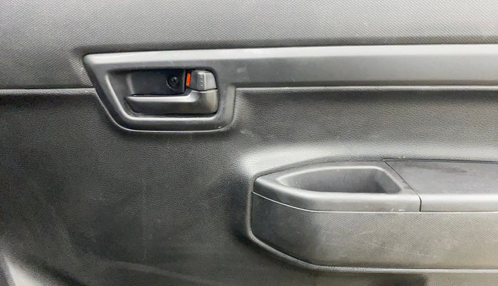 2019 Maruti S PRESSO VXI+, Petrol, Manual, 49,022 km, Driver Side Door Panels Control