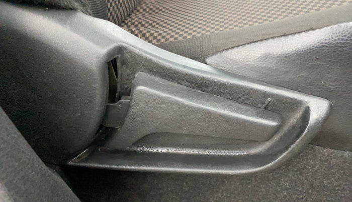 2019 Maruti S PRESSO VXI+, Petrol, Manual, 49,022 km, Driver Side Adjustment Panel