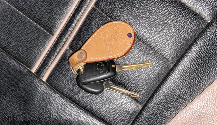 2019 Hyundai NEW SANTRO SPORTZ AMT, Petrol, Automatic, 38,545 km, Key Close Up