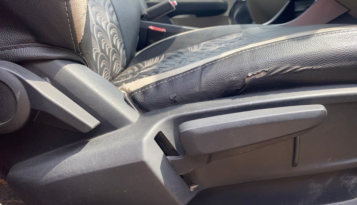 2021 Tata ALTROZ XZ DIESEL, Diesel, Manual, 66,939 km, Driver Side Adjustment Panel