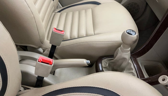 2015 Maruti Swift Dzire VXI, Petrol, Manual, 76,262 km, Gear Lever