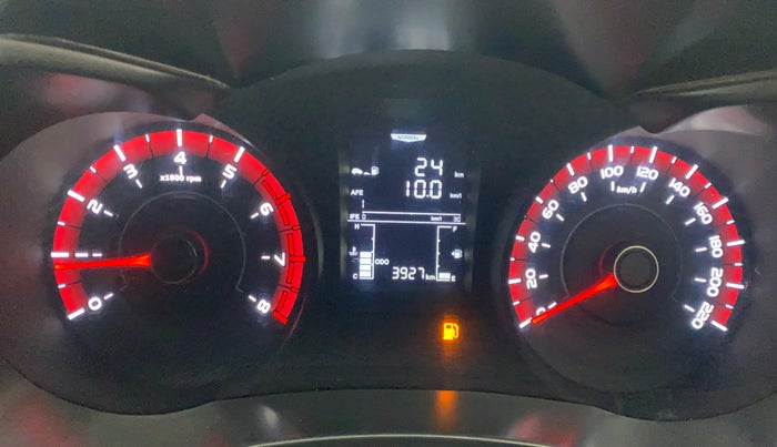 2023 Mahindra XUV300 W6 1.2 PETROL, Petrol, Manual, 3,926 km, Odometer Image