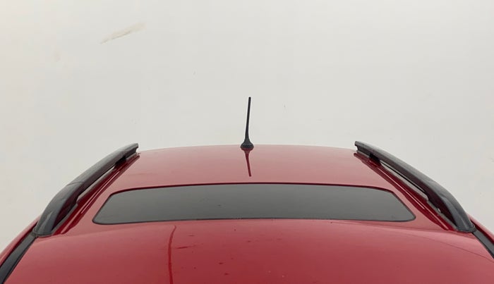 2023 Mahindra XUV300 W6 1.2 PETROL, Petrol, Manual, 3,926 km, Moonroof/ Sunroof