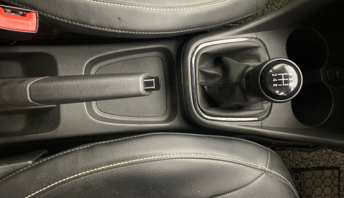 2020 Volkswagen Polo COMFORTLINE PLUS 1.0L MPI, Petrol, Manual, 40,106 km, Gear Lever