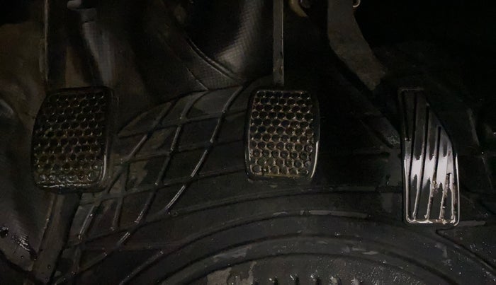 2017 Maruti Alto 800 VXI, Petrol, Manual, 32,656 km, Pedals