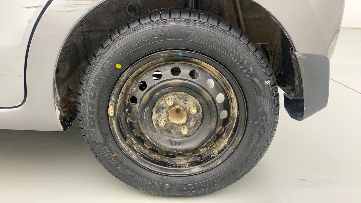 2017 Maruti Celerio VXI, CNG, Manual, 93,026 km, Left Rear Wheel