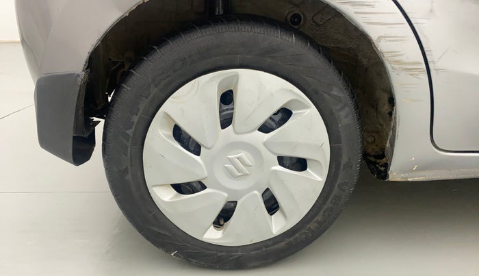 2017 Maruti Celerio VXI, CNG, Manual, 93,026 km, Right Rear Wheel