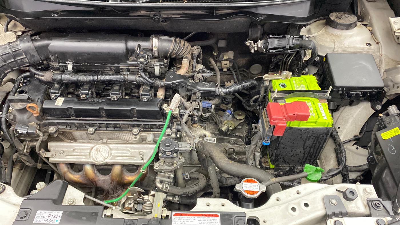 2023 Maruti Swift LXI, Petrol, Manual, 1,07,664 km, Engine View - Left