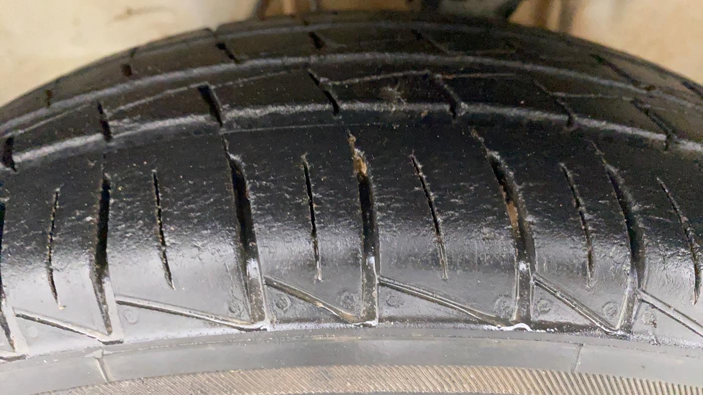 2020 Maruti Alto VXI PLUS, Petrol, Manual, 12,642 km, Left Front Tyre Tread