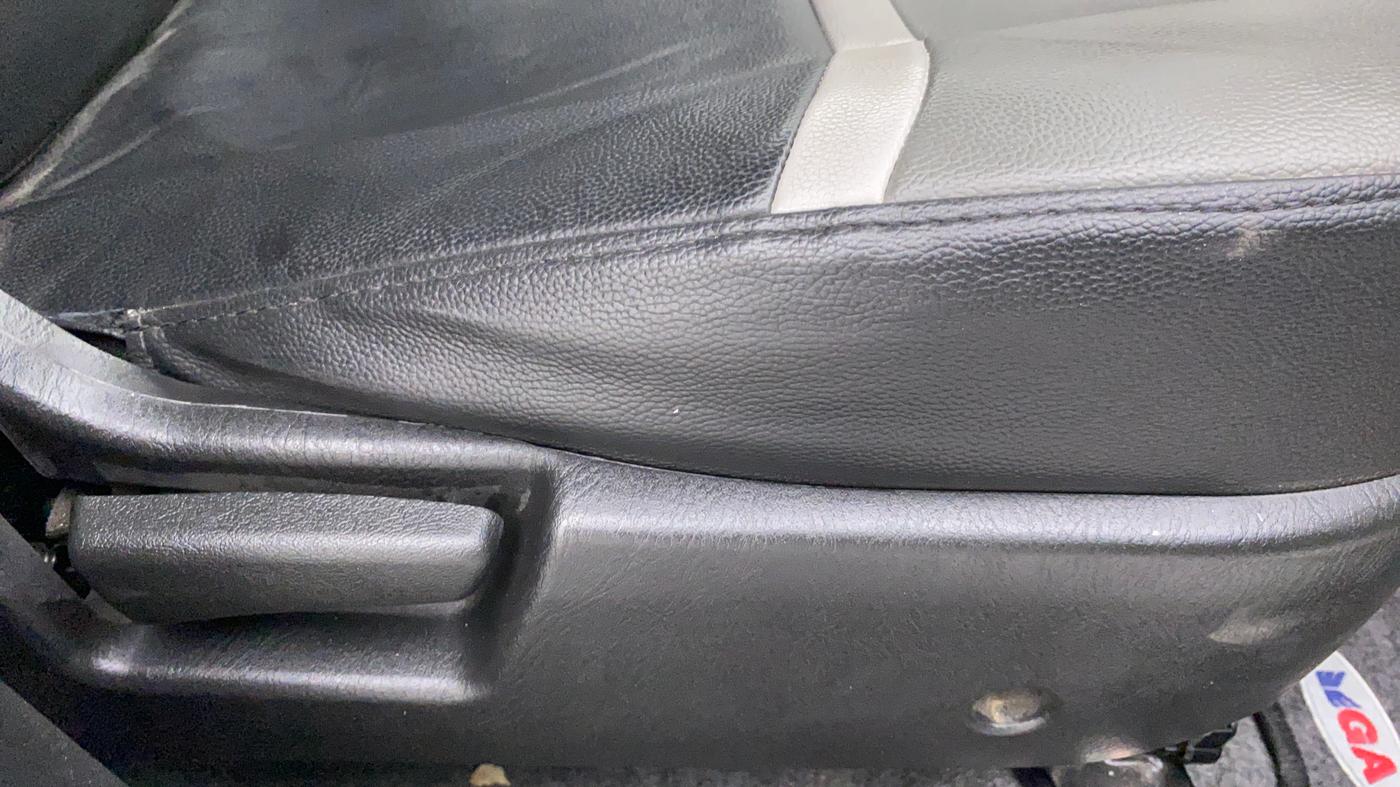 2020 Maruti Alto VXI PLUS, Petrol, Manual, 12,642 km, Driver Side Adjustment Panel