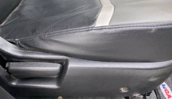 2020 Maruti Alto VXI PLUS, Petrol, Manual, 12,642 km, Driver Side Adjustment Panel