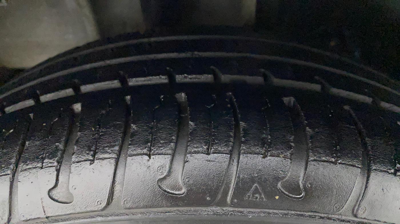 2018 Tata Tiago XZ PETROL, Petrol, Manual, 57,400 km, Right Rear Tyre Tread