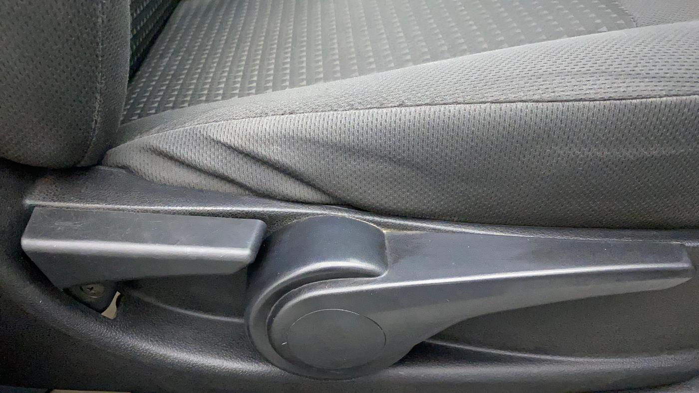 2018 Tata Tiago XZ PETROL, Petrol, Manual, 57,400 km, Driver Side Adjustment Panel
