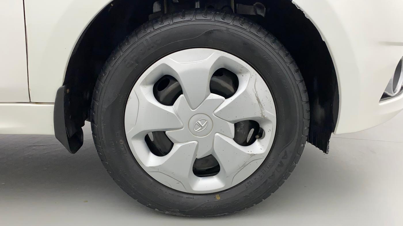 2018 Tata Tiago XZ PETROL, Petrol, Manual, 57,400 km, Right Front Wheel