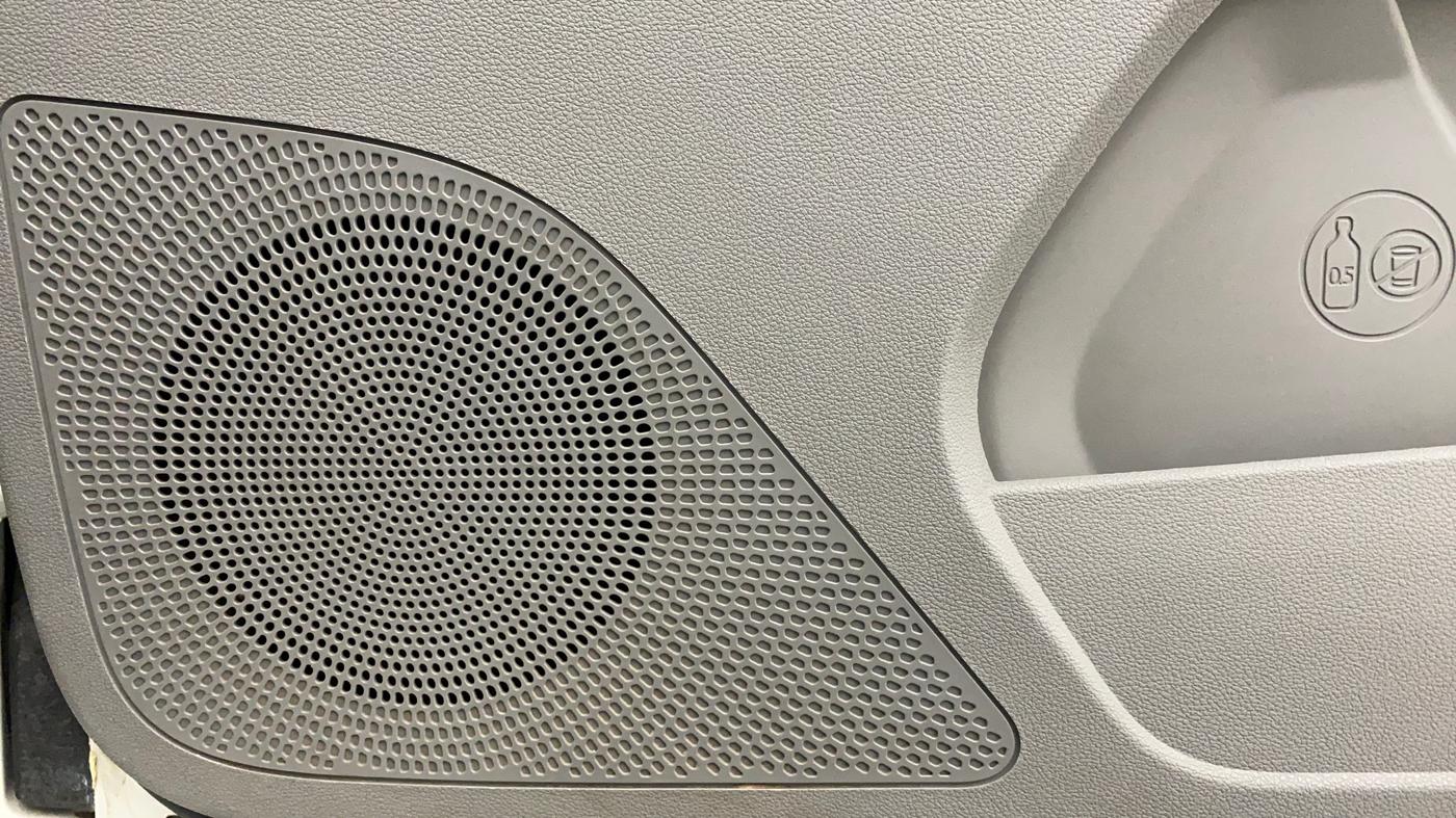 2018 Tata Tiago XZ PETROL, Petrol, Manual, 57,400 km, Speaker