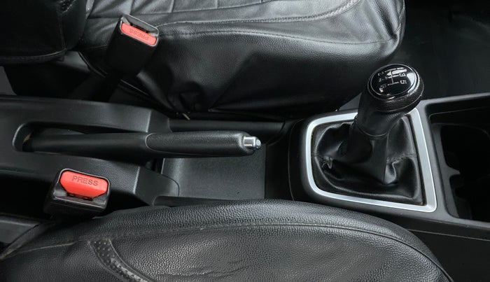 2019 Maruti Swift VXI D, Petrol, Manual, 72,803 km, Gear Lever