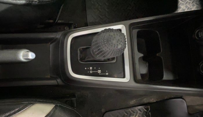 2018 Maruti Swift VXI AMT, Petrol, Automatic, 59,999 km, Gear Lever