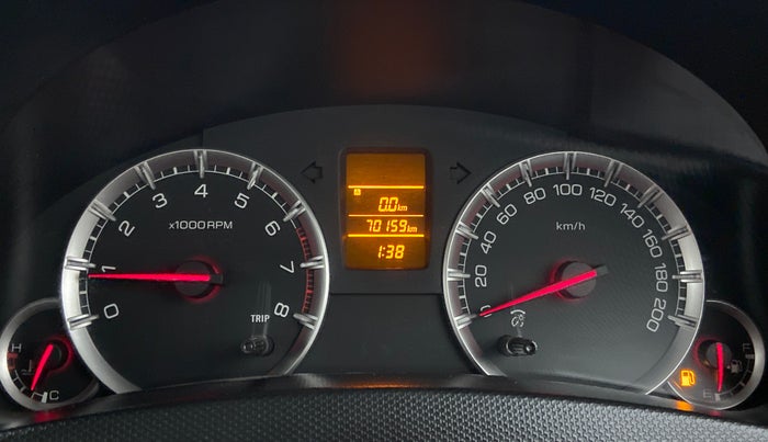 2013 Maruti Swift VXI D, Petrol, Manual, 70,245 km, Odometer Image
