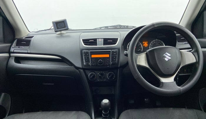 2013 Maruti Swift VXI D, Petrol, Manual, 70,245 km, Dashboard