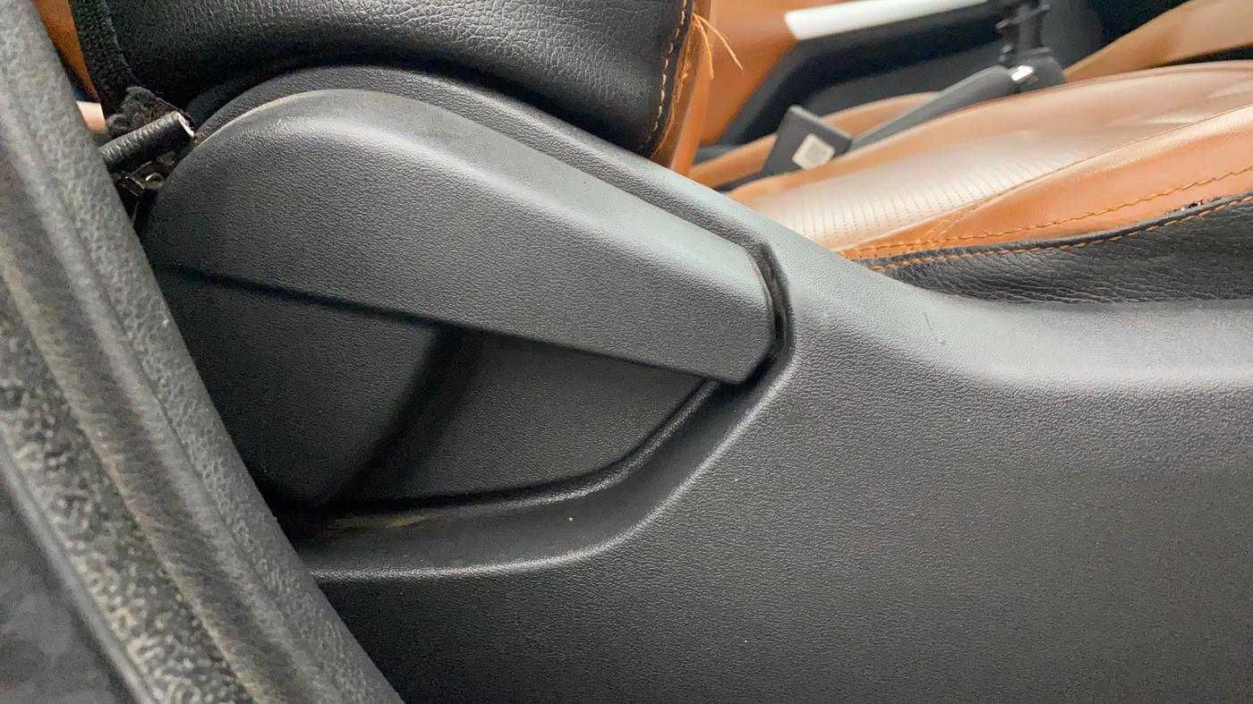 2021 Nissan MAGNITE XL, Petrol, Manual, 53,823 km, Driver Side Adjustment Panel