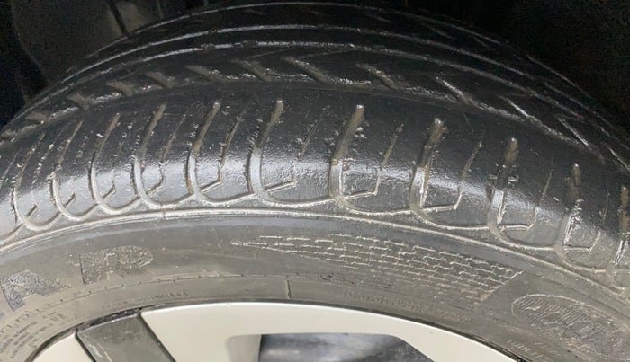 2021 Nissan MAGNITE XL, Petrol, Manual, 54,006 km, Left Front Tyre Tread