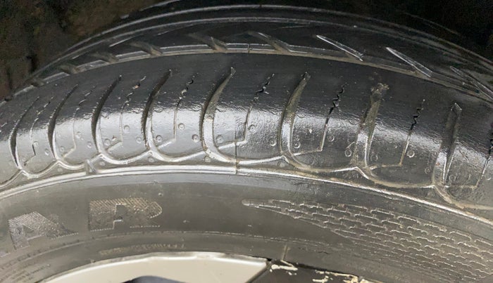 2021 Nissan MAGNITE XL, Petrol, Manual, 54,006 km, Left Rear Tyre Tread