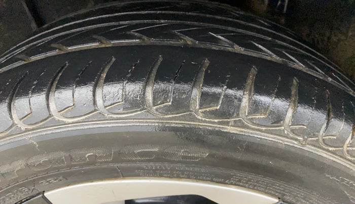 2021 Nissan MAGNITE XL, Petrol, Manual, 54,006 km, Right Rear Tyre Tread