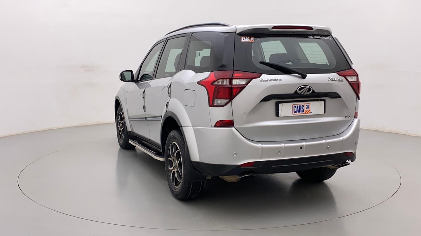2018 Mahindra XUV500 W7, Diesel, Manual, 1,03,637 km, Left Back Diagonal