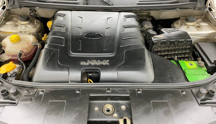 2018 Mahindra XUV500 W7, Diesel, Manual, 1,03,637 km, Open Bonet