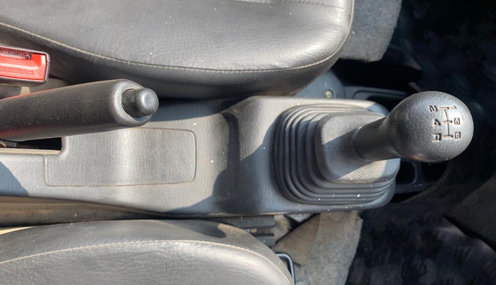 2021 Maruti Eeco 5 STR WITH A/C+HTR, Petrol, Manual, 95,923 km, Gear Lever