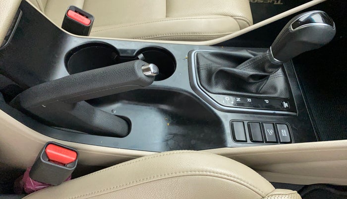 2018 Hyundai Tucson 2WD AT GL DIESEL, Diesel, Automatic, 47,248 km, Gear Lever