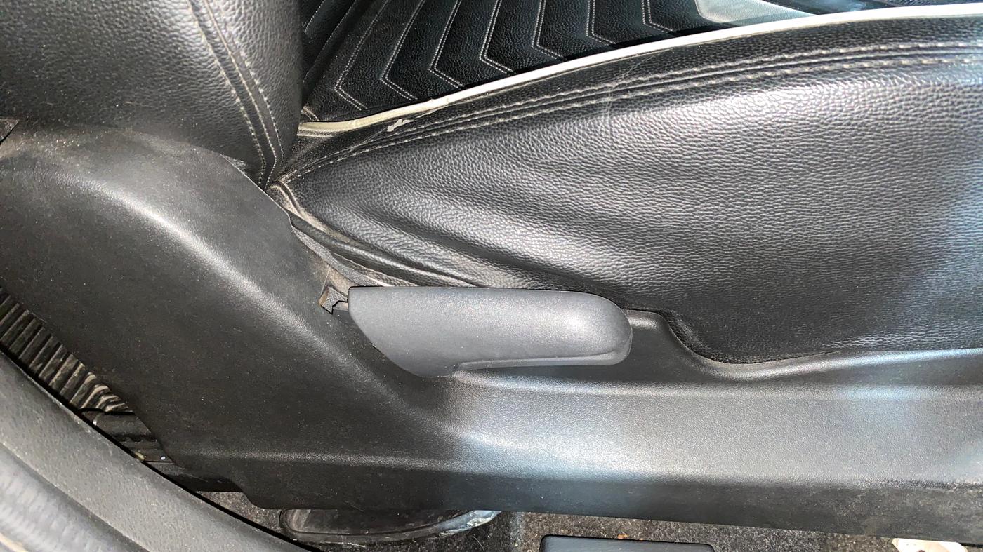 2018 Maruti Vitara Brezza VDI AMT, Diesel, Automatic, 48,807 km, Driver Side Adjustment Panel