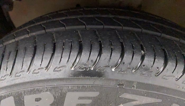 2018 Maruti Celerio VXI AMT, Petrol, Automatic, 1,19,383 km, Left Front Tyre Tread