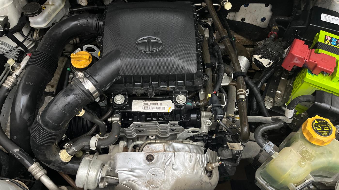2022 Tata NEXON XZ PLUS PETROL, Petrol, Manual, 40,045 km, Engine View