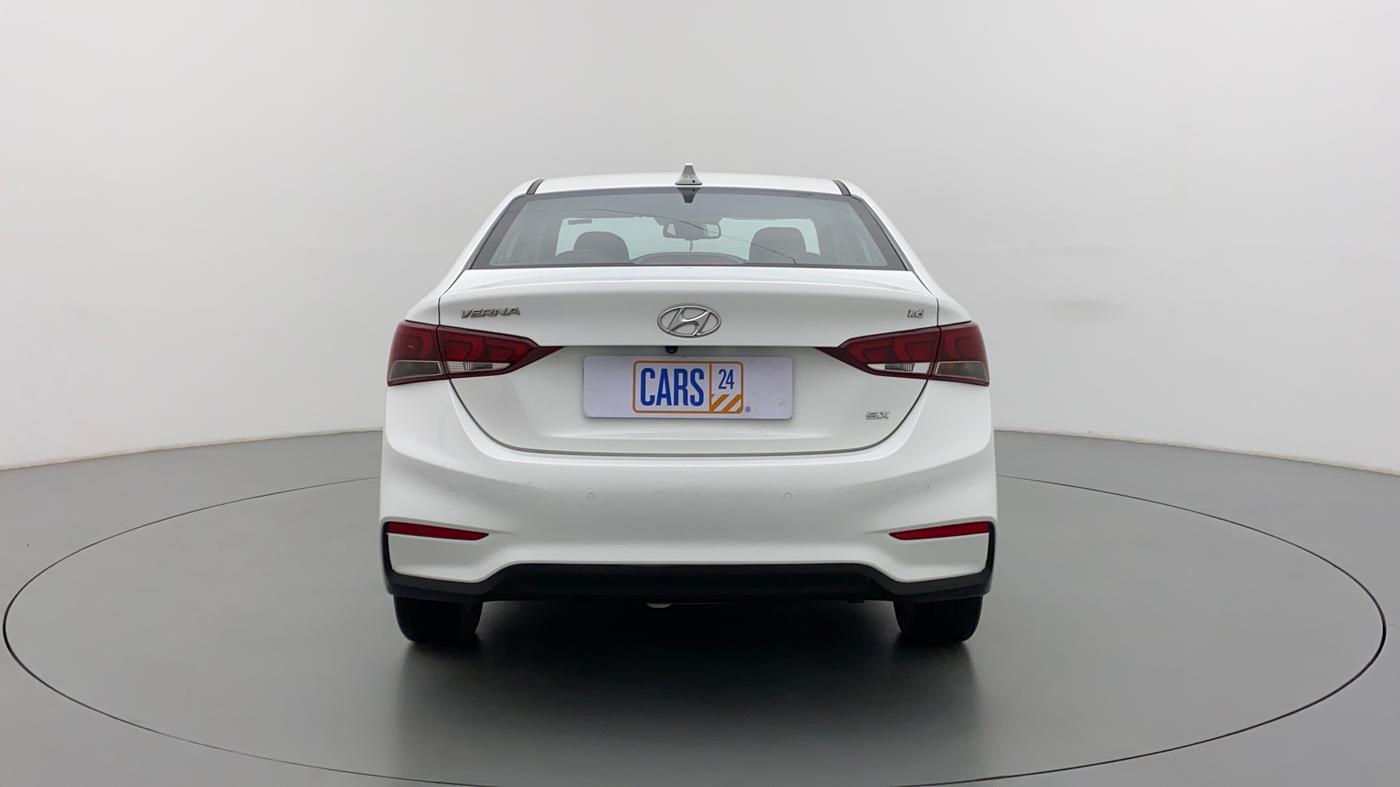 2018 Hyundai Verna 1.6 SX VTVT, Petrol, Manual, 24,832 km, Back/Rear