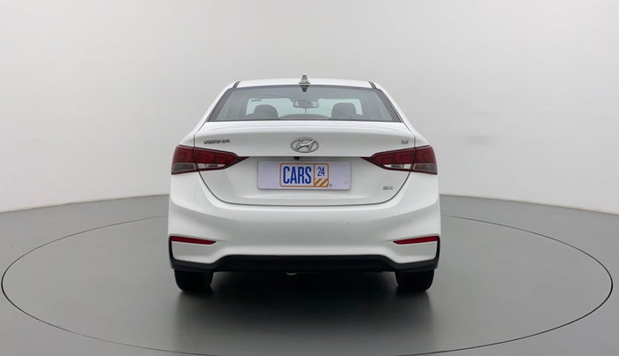 2018 Hyundai Verna 1.6 SX VTVT, Petrol, Manual, 24,832 km, Back/Rear