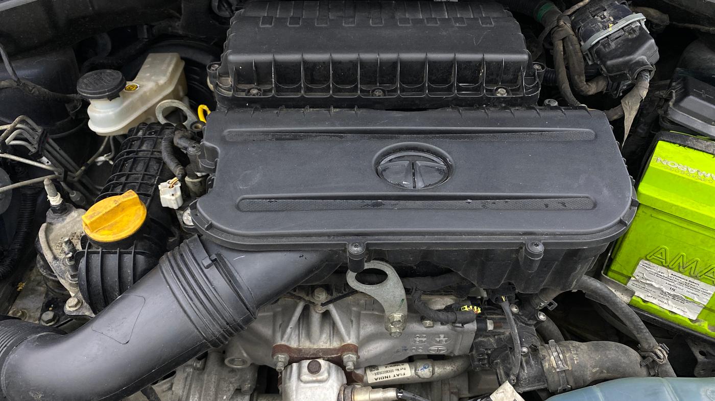 2021 Tata Tiago XT PETROL, Petrol, Manual, 36,783 km, Engine View