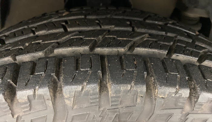 2021 Mahindra BOLERO NEO N 4, Diesel, Manual, 17,440 km, Right Front Tyre Tread