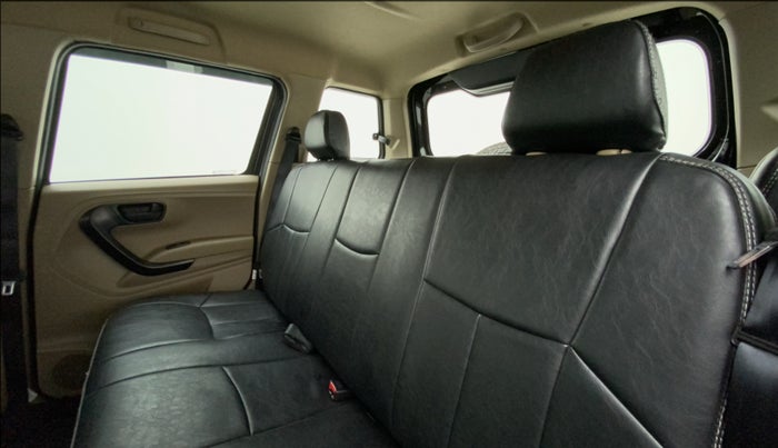 2021 Mahindra BOLERO NEO N 4, Diesel, Manual, 17,440 km, Right Side Rear Door Cabin