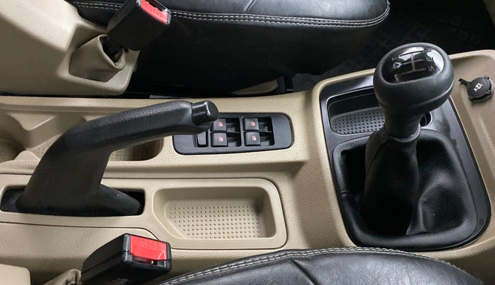 2021 Mahindra BOLERO NEO N 4, Diesel, Manual, 17,440 km, Gear Lever