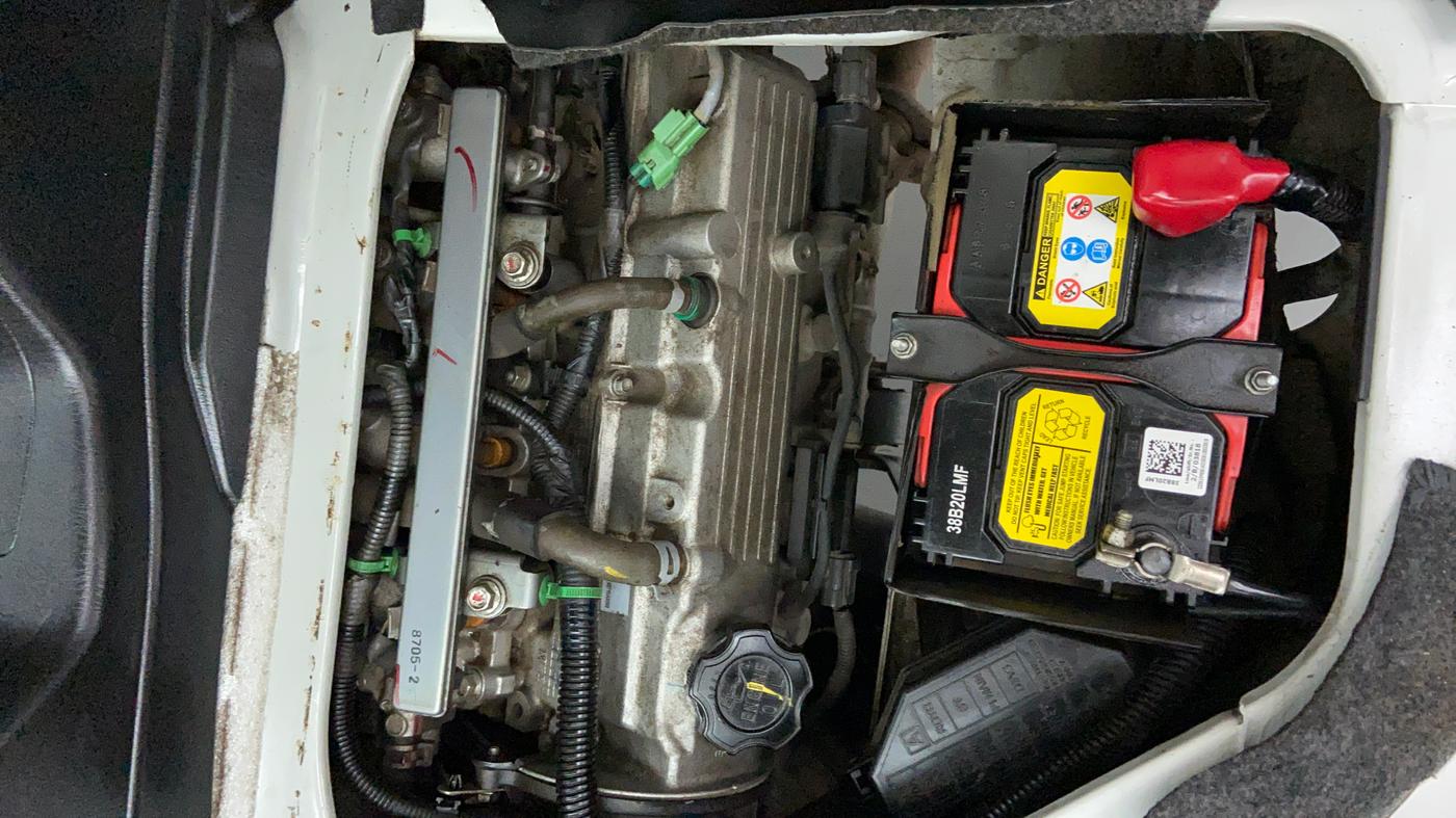 2018 Maruti Eeco 5 STR WITH AC PLUSHTR, Petrol, Manual, 36,831 km, Engine Bonet View