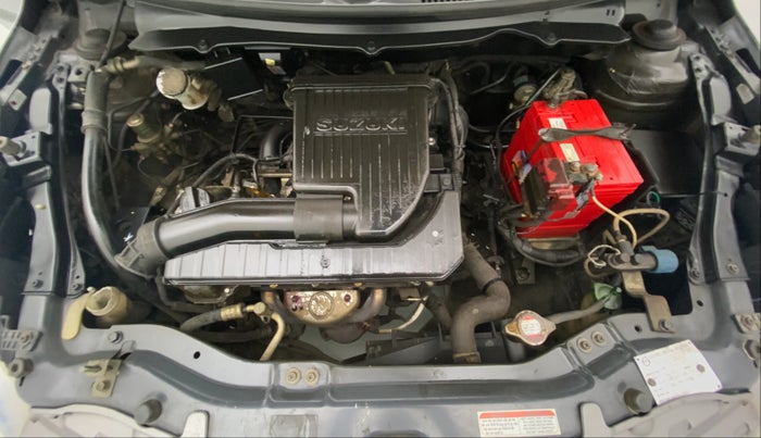 2013 Maruti Swift VXI, CNG, Manual, 70,905 km, Open Bonet