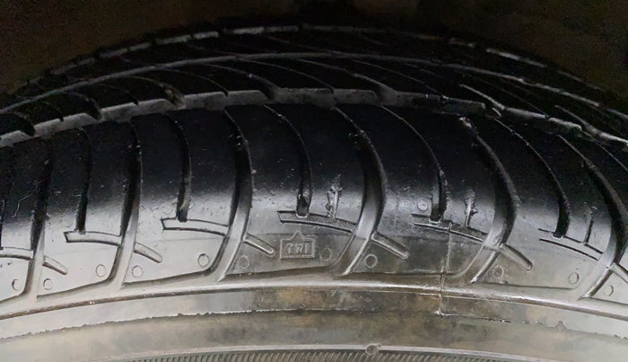 2018 Maruti Celerio VXI CNG D, CNG, Manual, 14,899 km, Left Rear Tyre Tread
