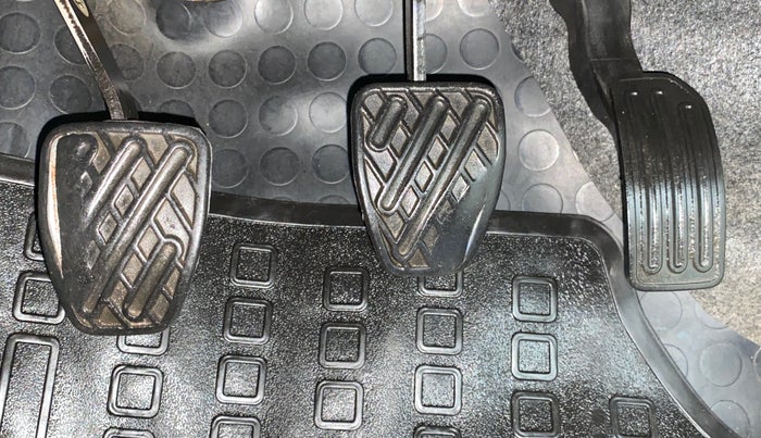 2013 Nissan Micra Active XV, Petrol, Manual, 1,06,235 km, Pedals